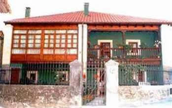 Casa De Aldea Florentina Arenas De Cabrales Exterior photo